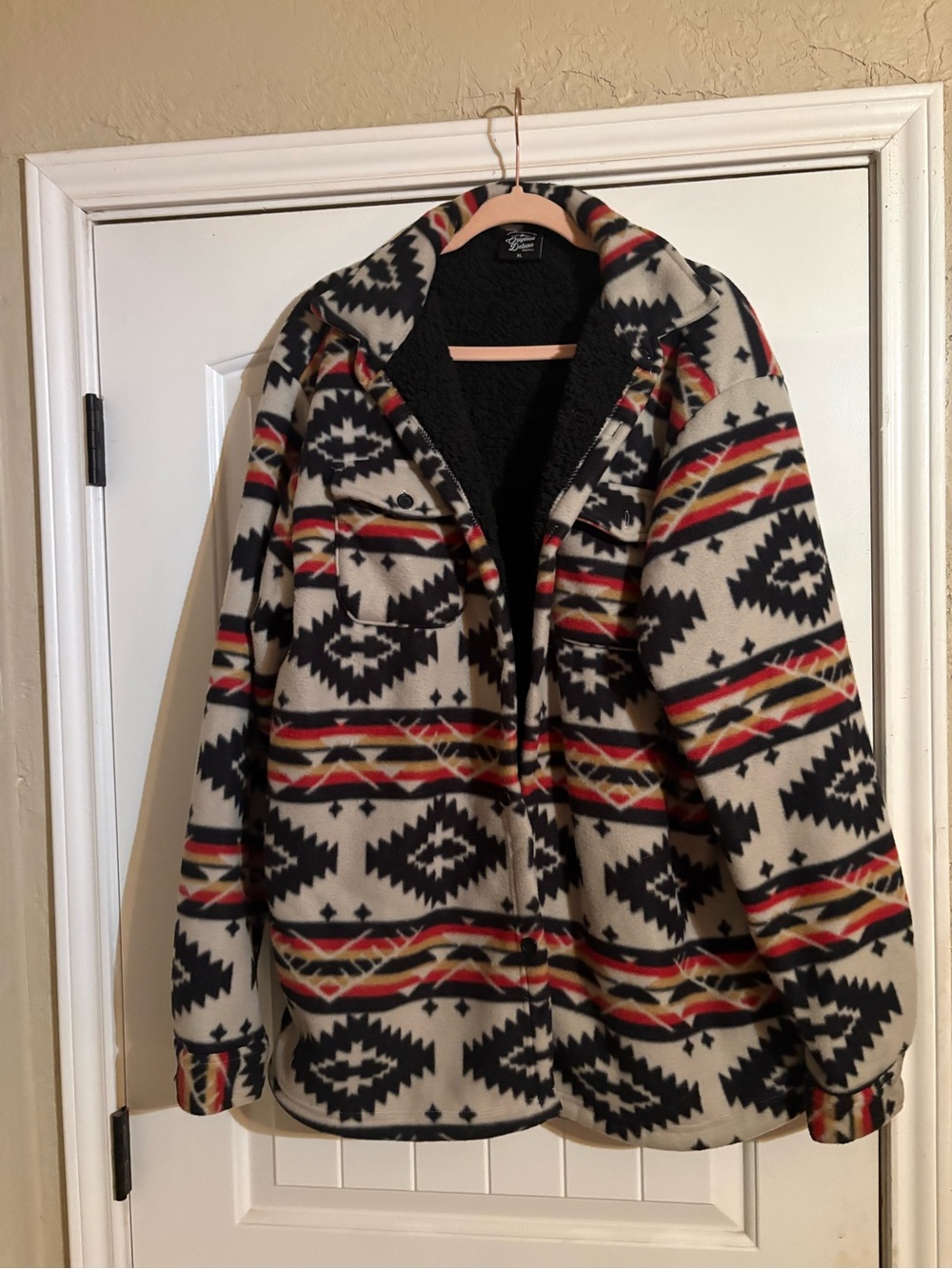 Aztec-Pattern Sherpa-Lined Jacket - Cream & Black